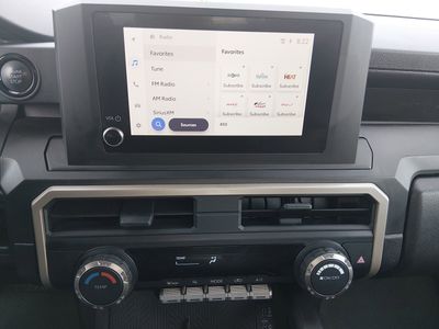 2025 Toyota Tacoma 2WD - Photo 17