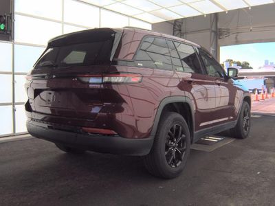 2024 Jeep Grand Cherokee - Photo 3