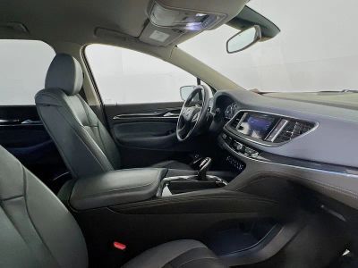 2020 Buick Enclave — photo 8 view