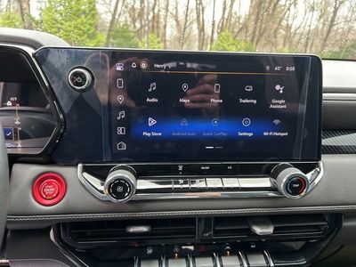 2023 Chevrolet Colorado - Photo 18
