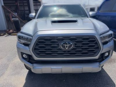 2023 Toyota Tacoma - Photo 3