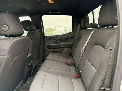2026 Chevrolet Colorado — photo 12 view