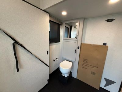 2026 Jayco Seismic - Photo 34
