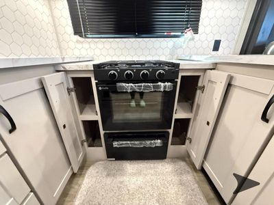 2026 Jayco Seismic - Photo 53