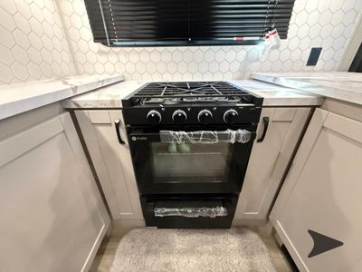 2026 Jayco Seismic - Photo 52
