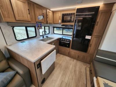 2025 Coachmen Freedom Express Ultra Lite - Photo 21