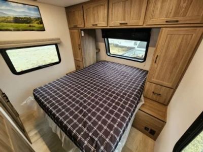 2025 Coachmen Freedom Express Ultra Lite - Photo 37