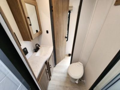 2025 Coachmen Freedom Express Ultra Lite - Photo 36