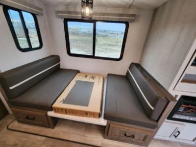 2025 Coachmen Freedom Express Ultra Lite - Photo 19