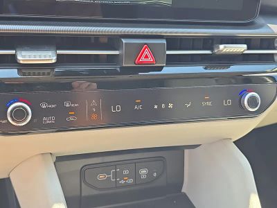 2026 Kia Sportage — photo 26 view