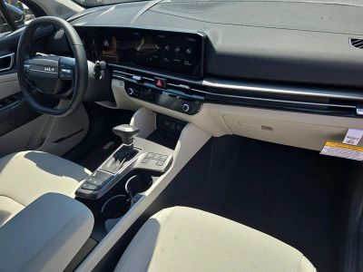 2026 Kia Sportage — photo 12 view