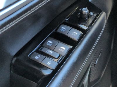 2024 Jeep Wagoneer - Photo 25