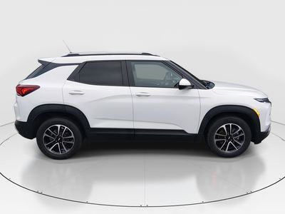 2025 Chevrolet Trailblazer — photo 8 view