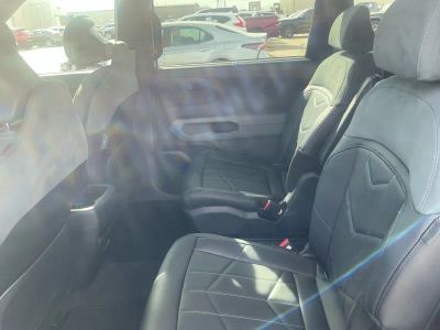 2027 Kia Telluride Hybrid — photo 17 view