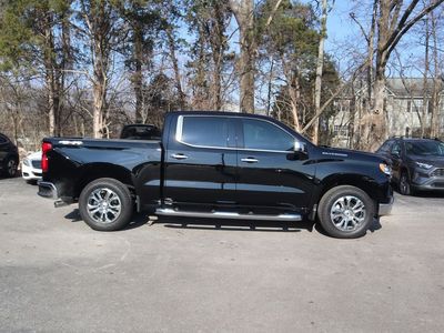 2024 Chevrolet Silverado 1500 - Photo 2