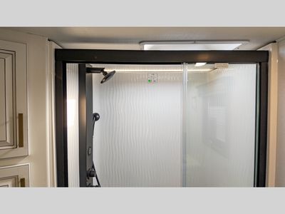 2025 Keystone RV Montana - Photo 19