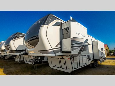 2025 Keystone RV Montana - Photo 4