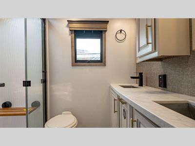 2025 Keystone RV Montana - Photo 17