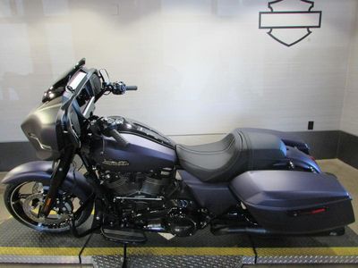 2025 Harley-Davidson FLHX - Street Glide - Photo 9