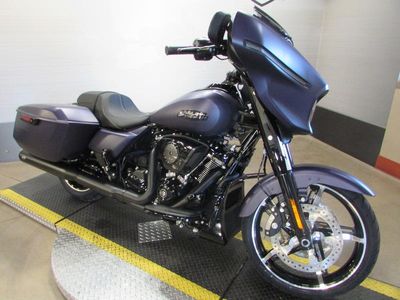 2025 Harley-Davidson FLHX - Street Glide - Photo 2