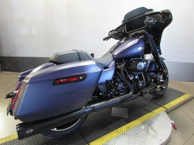 2025 Harley-Davidson FLHX - Street Glide - Photo 4