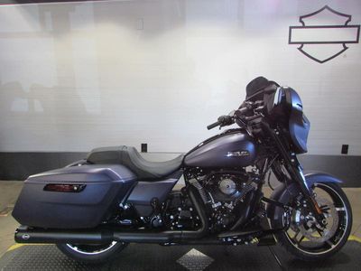 2025 Harley-Davidson FLHX - Street Glide - Photo 8