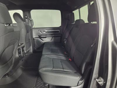 2026 Ram 1500 — photo 18 view