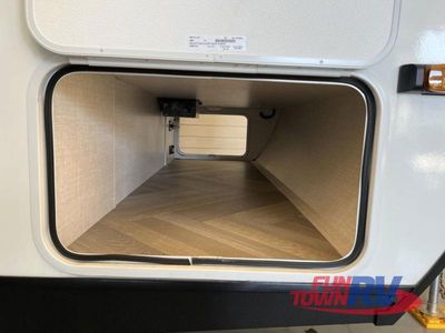 2025 Ember RV E-Series - Photo 8