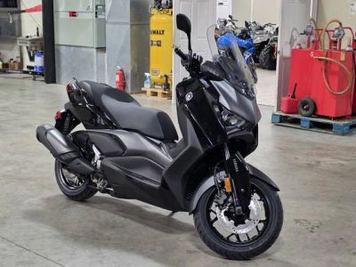 2026 Yamaha XMAX — front three-quarter view