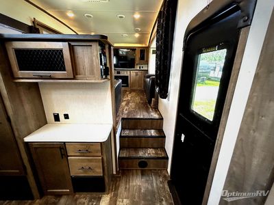 2022 Forest River Sabre - Photo 7