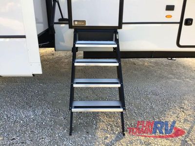 2026 Keystone RV Montana - Photo 11
