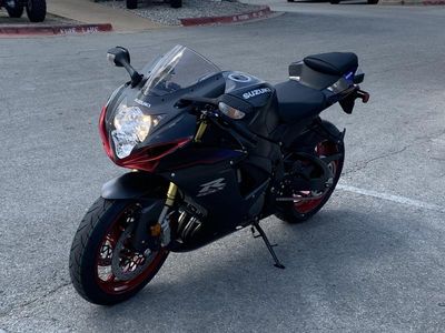 2026 Suzuki GSX-R750 — side profile view