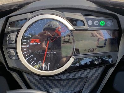 2026 Suzuki GSX-R750 — photo 15 view