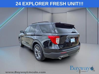 2024 Ford Explorer — side profile view