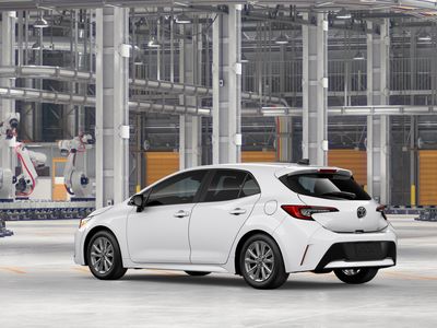2026 Toyota Corolla Hatchback - Photo 8