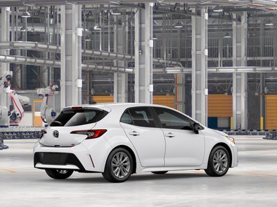2026 Toyota Corolla Hatchback - Photo 12