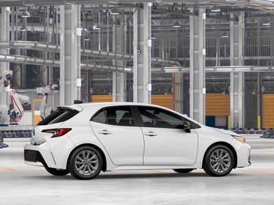 2026 Toyota Corolla Hatchback - Photo 13