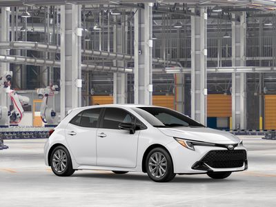2026 Toyota Corolla Hatchback - Photo 16