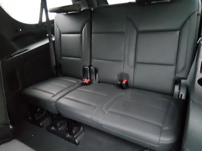 2024 Chevrolet Suburban - Photo 19