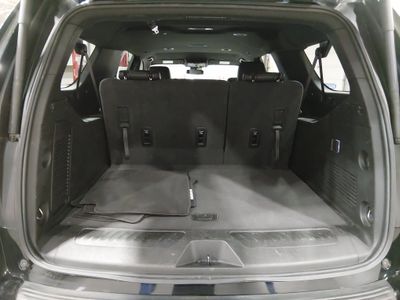 2024 Chevrolet Suburban - Photo 11