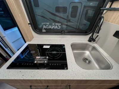 2026 Leisure Travel Vans UNITY - Photo 11