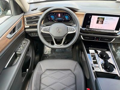 2026 Volkswagen Atlas — photo 17 view