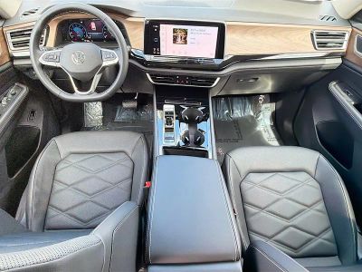 2026 Volkswagen Atlas — photo 16 view