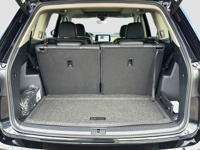 2026 Volkswagen Atlas — photo 12 view