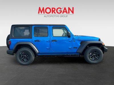2026 Jeep Wrangler — photo 8 view