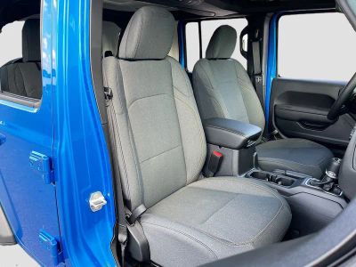 2026 Jeep Wrangler — photo 24 view