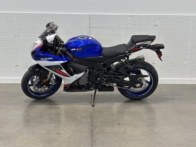 2026 Suzuki GSX-R750 - Photo 12