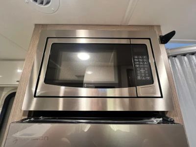 2026 Thor Motor Coach DELANO — photo 18 view