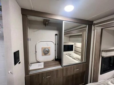2026 Thor Motor Coach DELANO — photo 26 view
