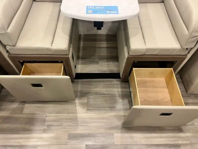 2026 Thor Motor Coach DELANO — photo 8 view